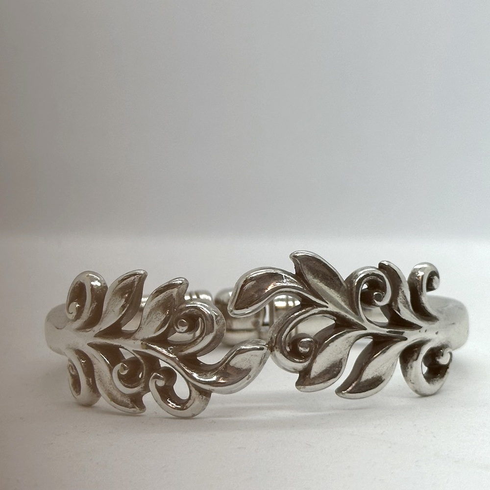 Brighton Laurel Myth Hinged Bangle Bracelet
